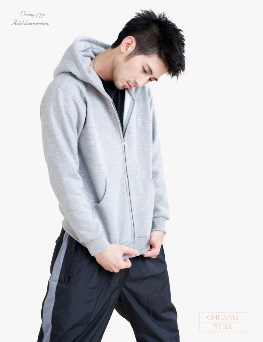 創意家團體服,台灣生產製造,班級外套,系服,社團外套,活動外套,紀念外套,潮外套,品牌外套,大學帽T外套,刷毛帽T外套,厚棉帽T外套,學生帽T外套,休閒穿搭,厚實保暖帽T,學生穿搭