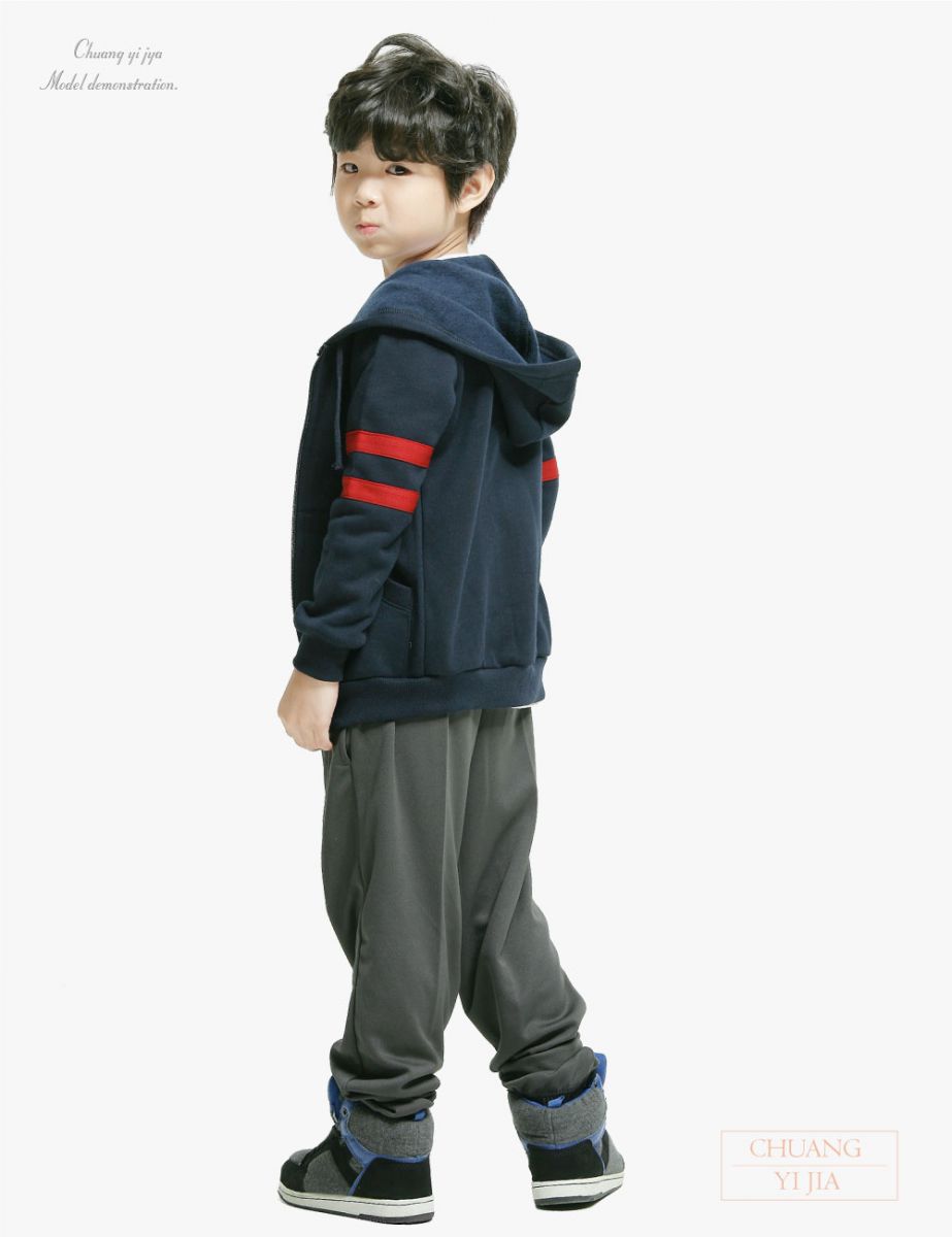 創意家團體服,台灣生產製造,班級外套,系服,社團外套,活動外套,紀念外套,潮外套,品牌外套,大學帽T外套,刷毛帽T外套,厚棉帽T外套,學生帽T外套,休閒穿搭,厚實保暖帽T,學生穿搭